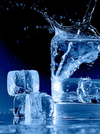 Лед в кубиках